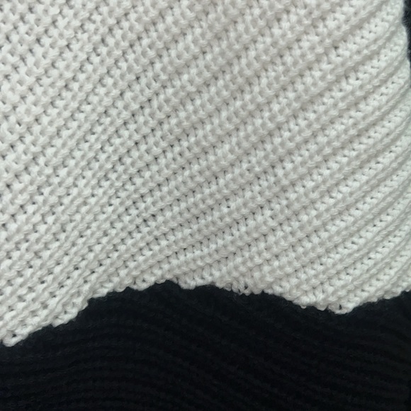 Got it Twisted Double V Sweater - Picture 2 of 2